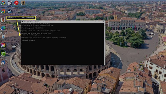 Verify 100omplete in System File Checker scan in Windows Command Prompt