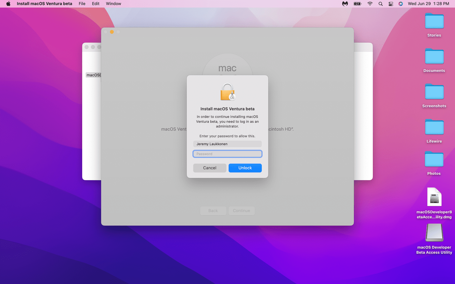 Unlock highlighted in the macOS Ventura installer.